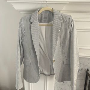 Cute ladies spring/summer blazer. Grey and white stripe